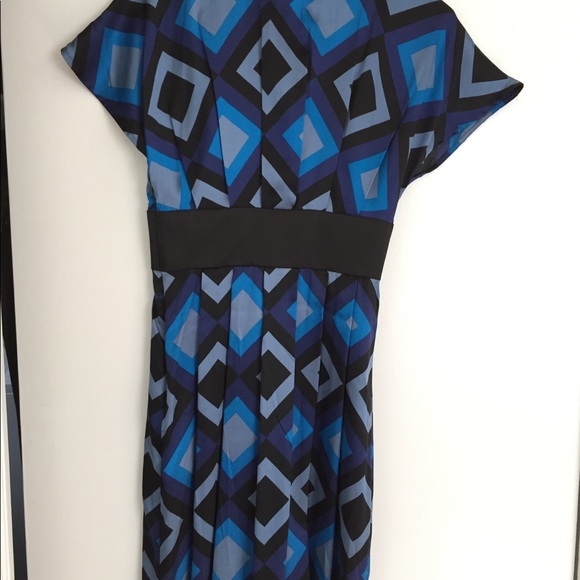 Dress - Picture 3 of 5